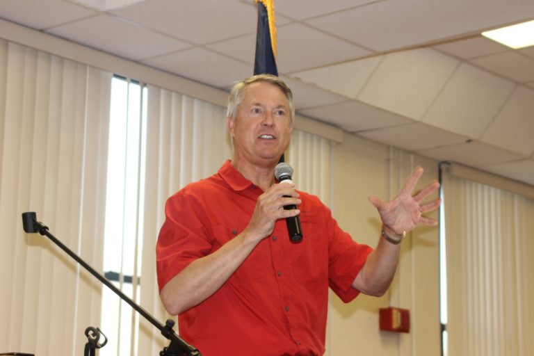 U.S. Sen. Roger Marshall discusses a likely short-term extension of the 2018 farm bill. (Journal photo by Dave Bergmeier.)
