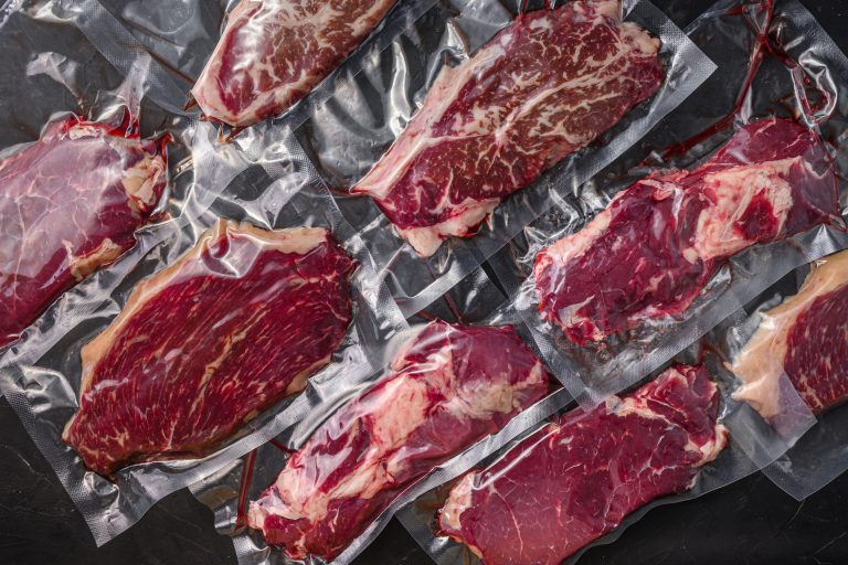 Set of vacuum packed beef (iStock - Ilia Nesolenyi)