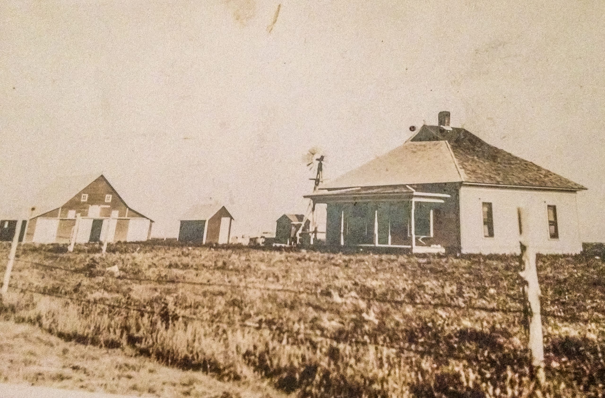 Scott farm in Clark County, Kansas around 1900.