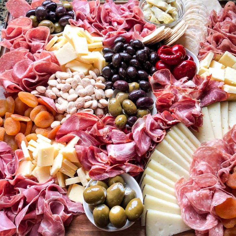 Charcuterie board. (Photo courtesy of Seanna's Kitchen.)