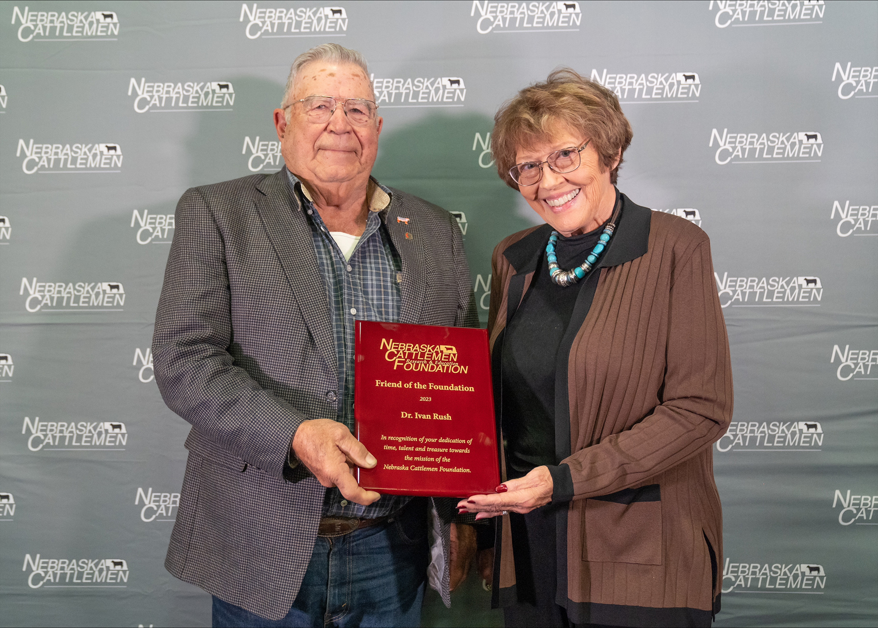 Ivan and Doris Rush pictured at the 2023 Nebraska Cattlemen Annual Convention and Trade Show receiving the award Friend of the Nebraska Cattlemen Foundation. (Courtesy Photo.)