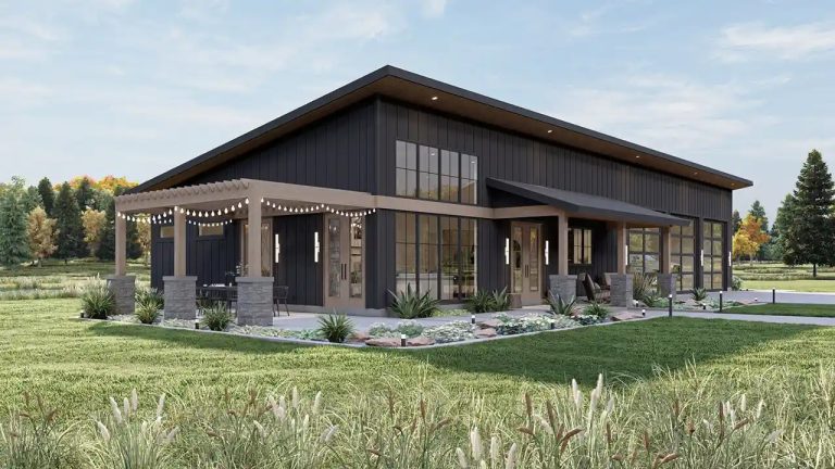 Monster House Plan #52-704.