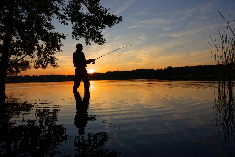 Angler silhouette during summer sunset (Photo: iStock - Marek Trawczynski)