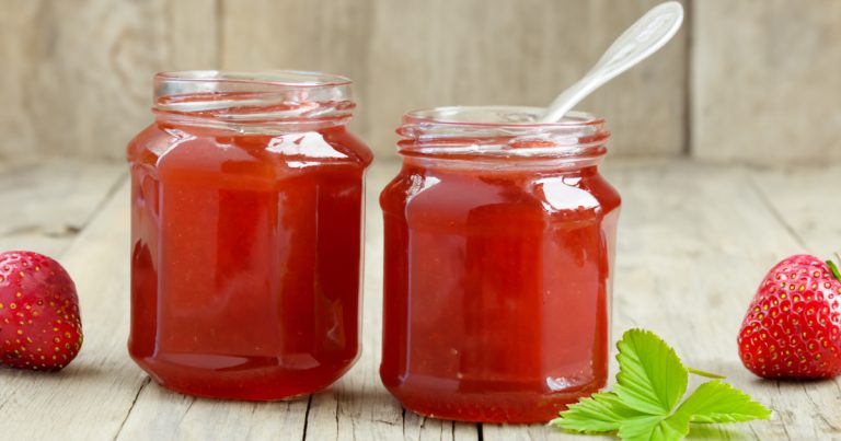 Strawberry jelly (AI generated image)