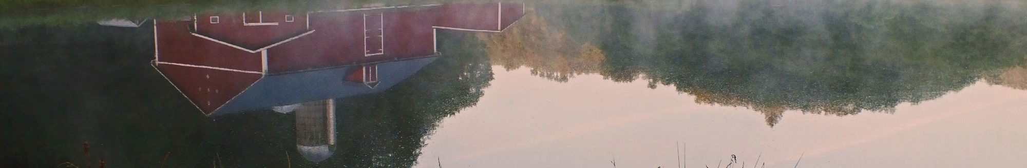 American Farmhouse reflected in a pond (Photo: iStock - CamPix1)