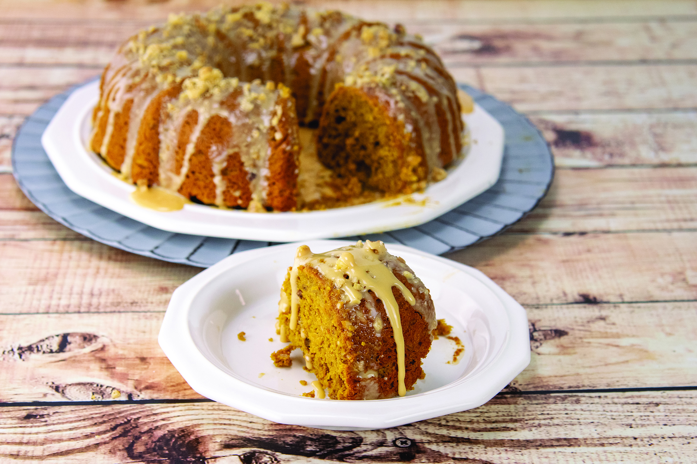 Pumpkin Spice Bundt Cake. (Photo courtesy of Family Features/culinary.net.)