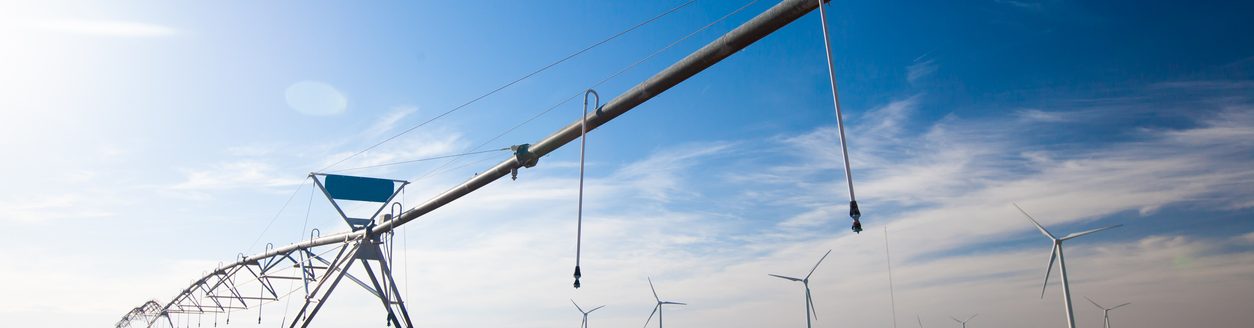 Kansas Wind Farm with agriculture in Pratt, KS. (Photo: iStock - Cavan Images)