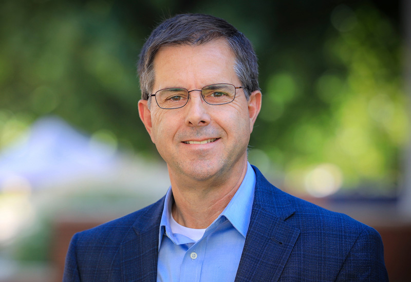 David Lalman receives the 2024 Southern Region Excellence in Extension individual award for his impact on integrated beef Extension programs. (Photo by Todd Johnson, OSU Agriculture)