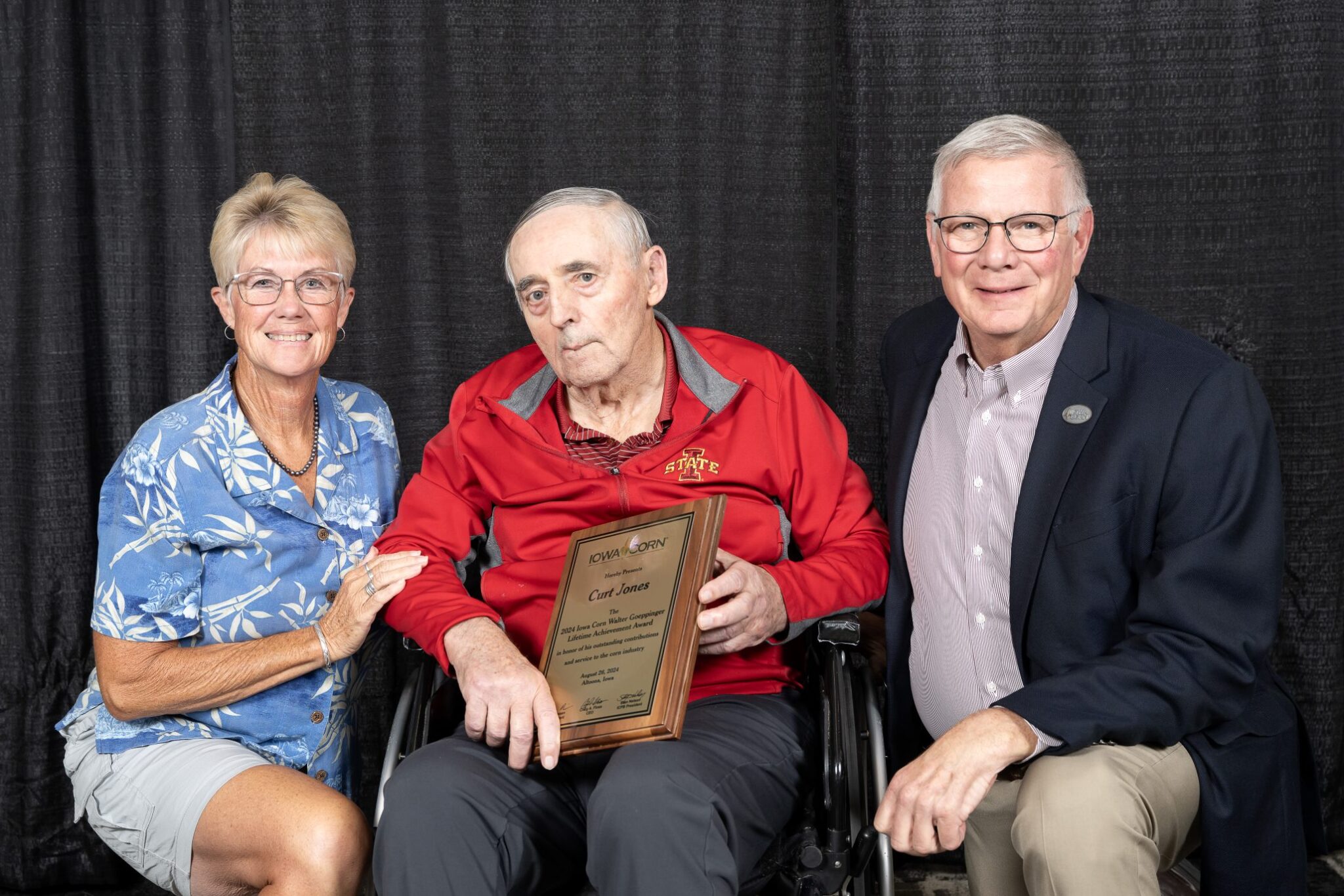 Iowa Corn honored Curt Jones with the 2024 Iowa Corn Walter Goeppinger Lifetime Achievement Award. Pictured are Jolene Riessen, Curt Jones and Stan Nelson (Photo: Iowa Corn)