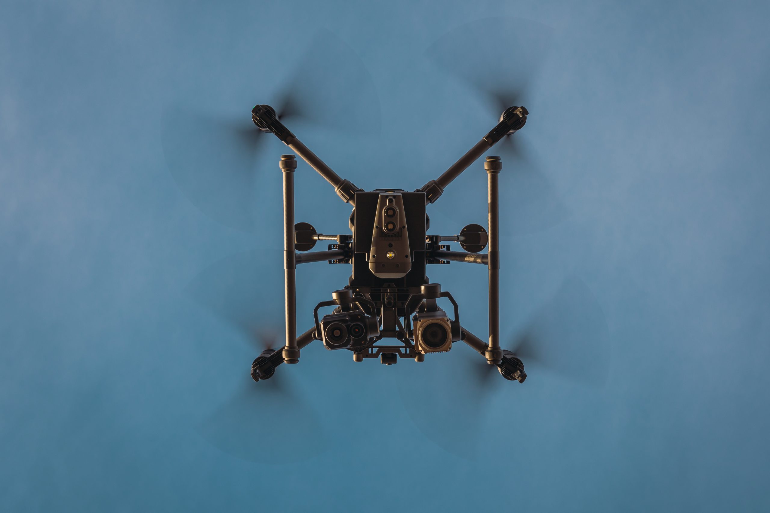 Large industrial drone with thermal camera. (Photo: Adobe Stock │ #437787201 - SobrevolandPatagonia)