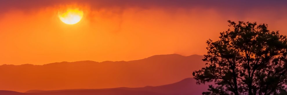 Panorama view of beautiful mountains at sunset in New Mexico, Mexico (Photo: Adobe Stock │ #523940250 - Wirestock Creators)