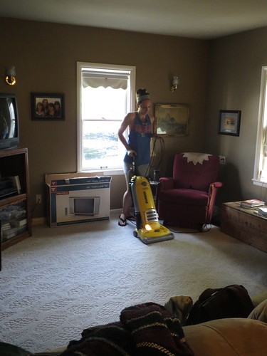 Z Crew: Jamie cleaning away