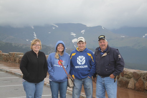 A little throwback to when we went to Estes Park for the day. Family bonding!