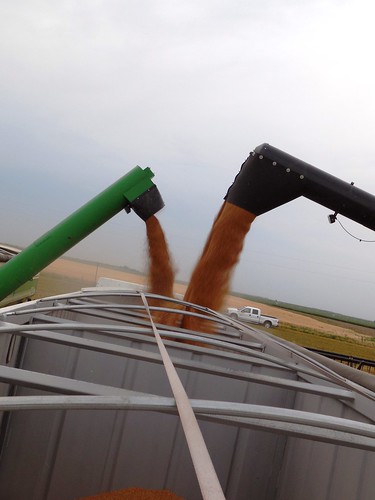 Double unloading on the truck
