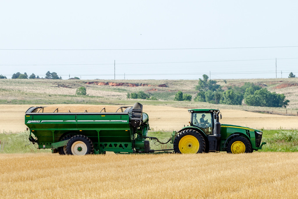 High Plains Harvesting 2018 (Laura)