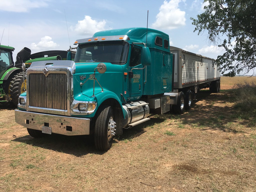High Plains Harvesting 2018 (James)