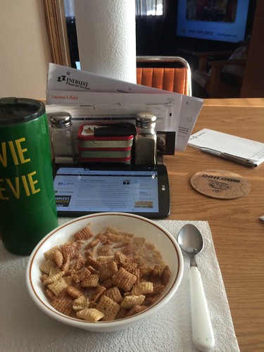 Photo from Uncle Steve of Russell Harvesting. Told me he was "having breakfast with Steph" via the AAWH blog.