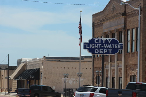 Old school sign in downtown Seymour.