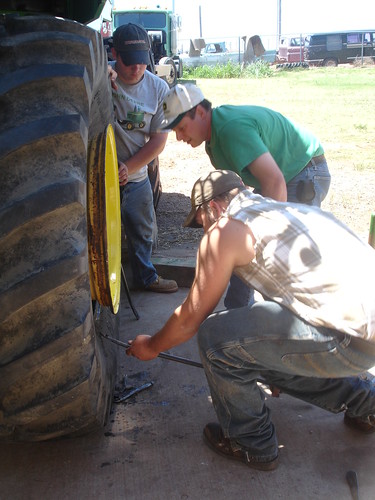 Emma_BeforeHarvestElkCityMountingTires