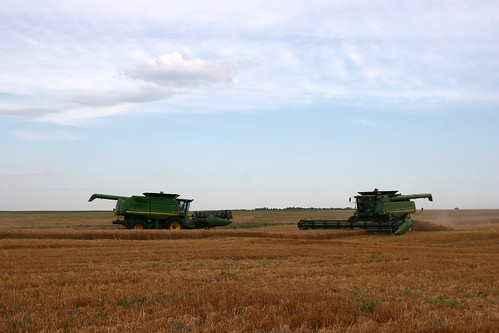 Oak backs up to avoid hitting headers with Kevin on his last round