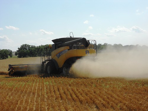 Dusty combine