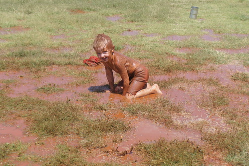 Emma: Leslie and his mud