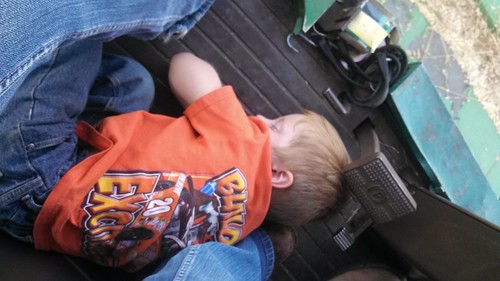 Emma: Leslie sleepin in the cab