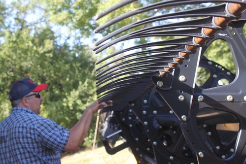 Checking over all the fingers and bushings on the header.