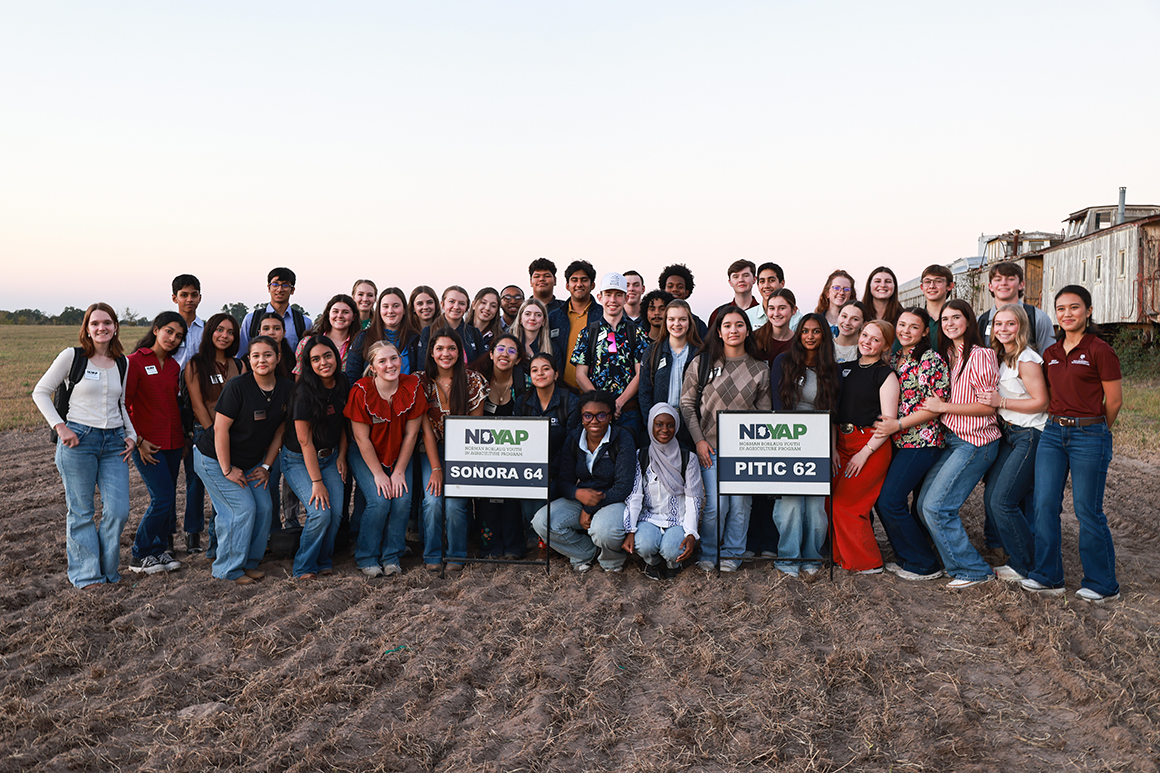 Positive youth development, as represented by this gathering of Texas 4-H Normal Borlaug Youth in Agriculture attendees, will be expanded through the strategic partnership with H-E-B. (Texas 4-H)