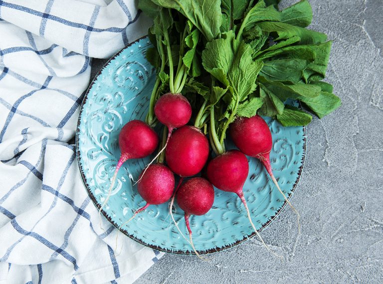 Bunch of radish. (Adobe Stock │ #227743594 - Olena Rudo)