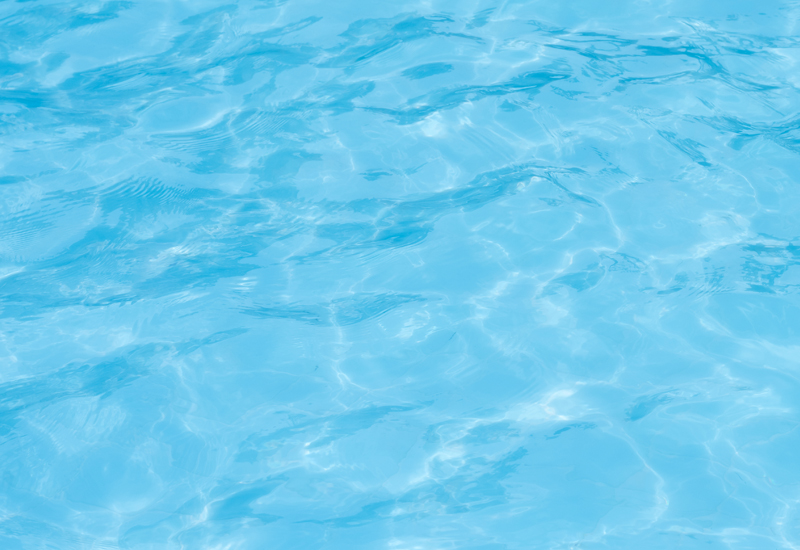 Panorama blue pool water. (Adobe Stock-#88810244 │ yotrakbutda)