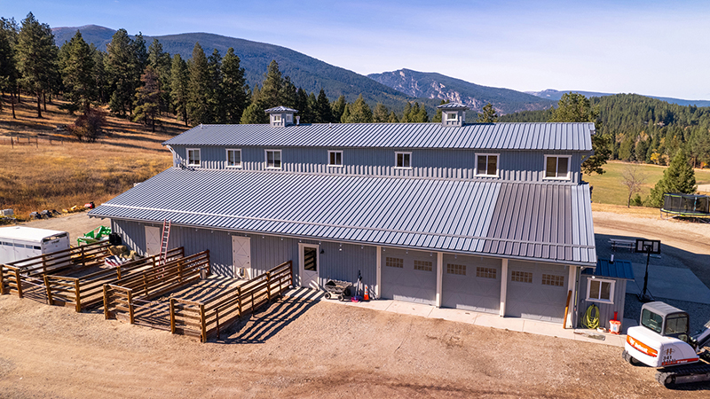 Equestrian facilities at Two Feathers Ranch (Courtesy of Hall and Hall) 