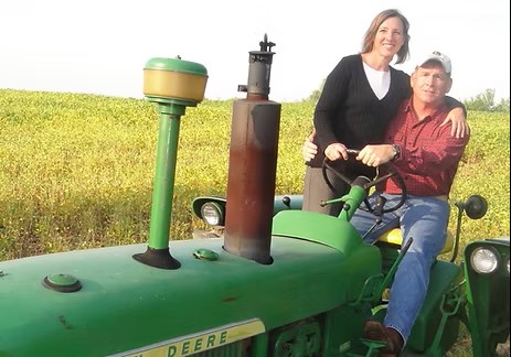 Cindy and Ken DeVan. (Courtesy photo.)