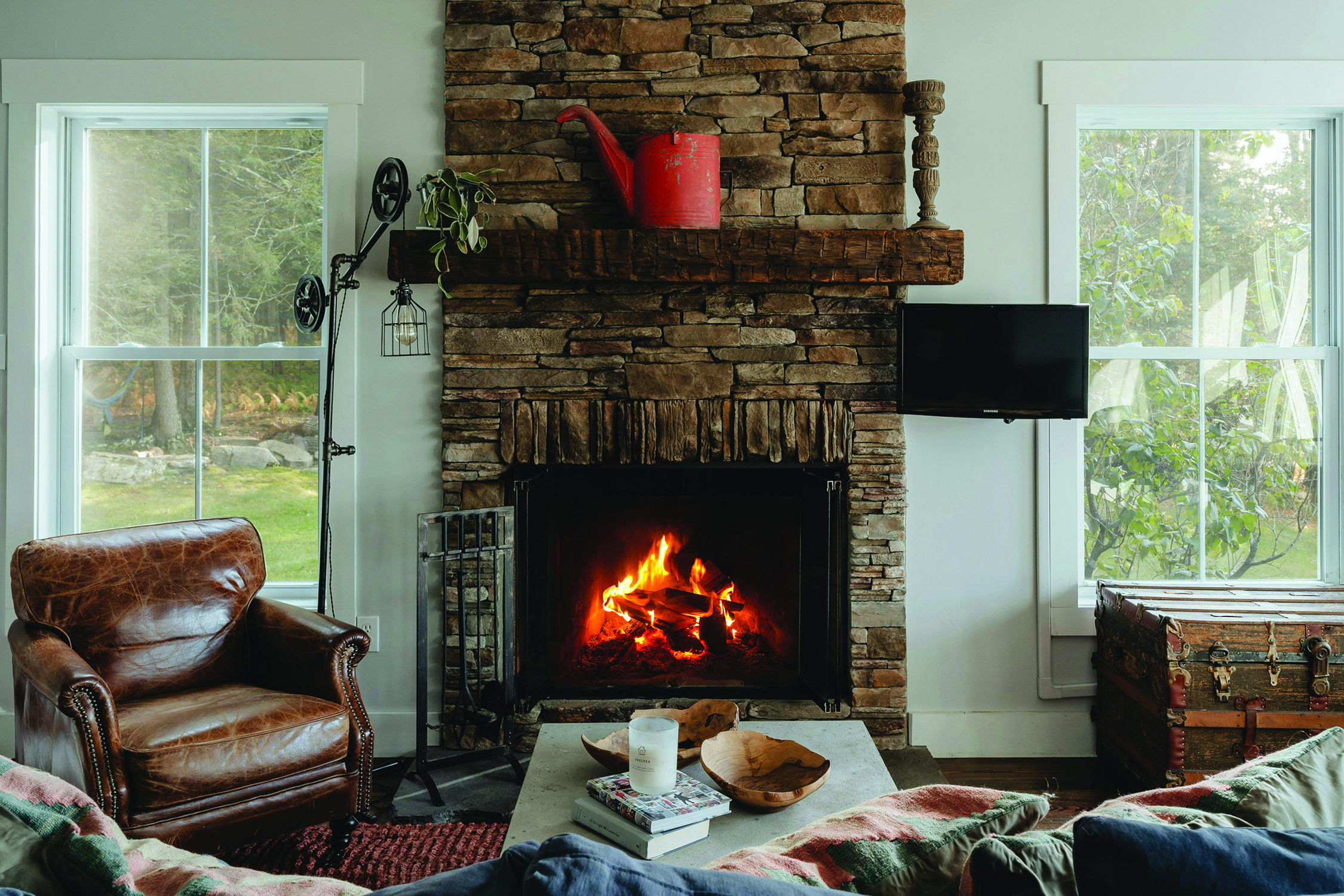 Living Room. (Photo courtesy of Unsplash │ Clay Banks)